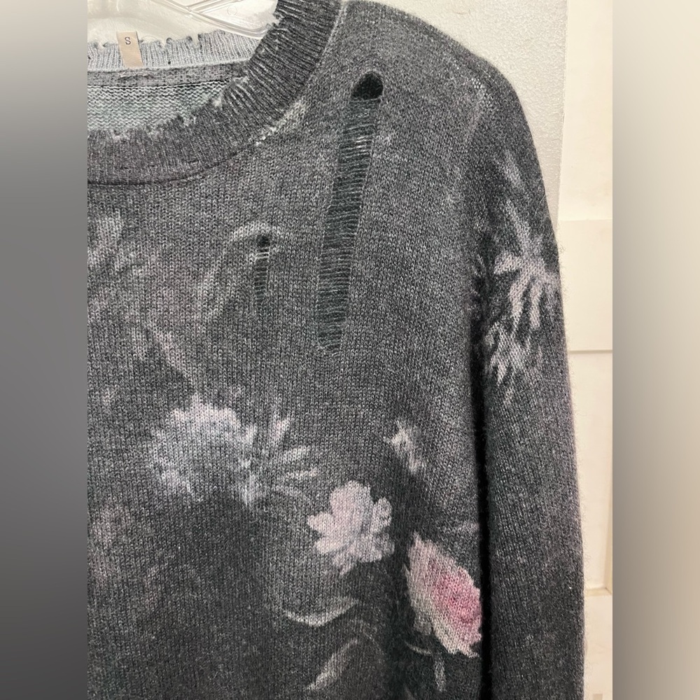 R13 distressed cashmere floral boyfriend sweater - Picture 5 of 9